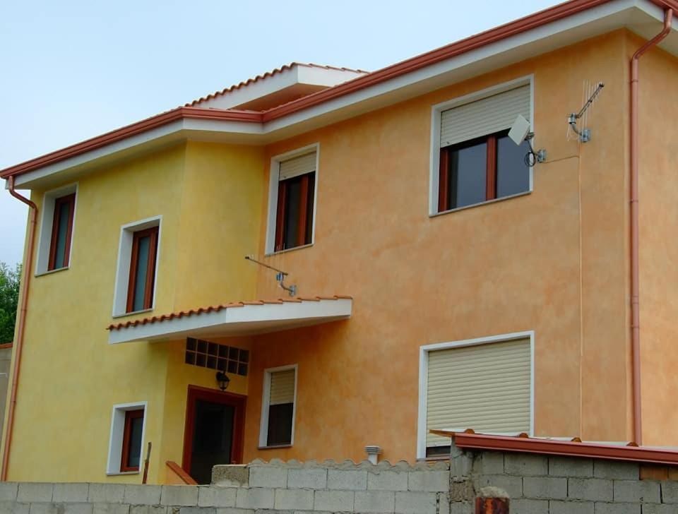 B&B Il Rifugio Del Lupo - E6721 Paringianu Exterior foto
